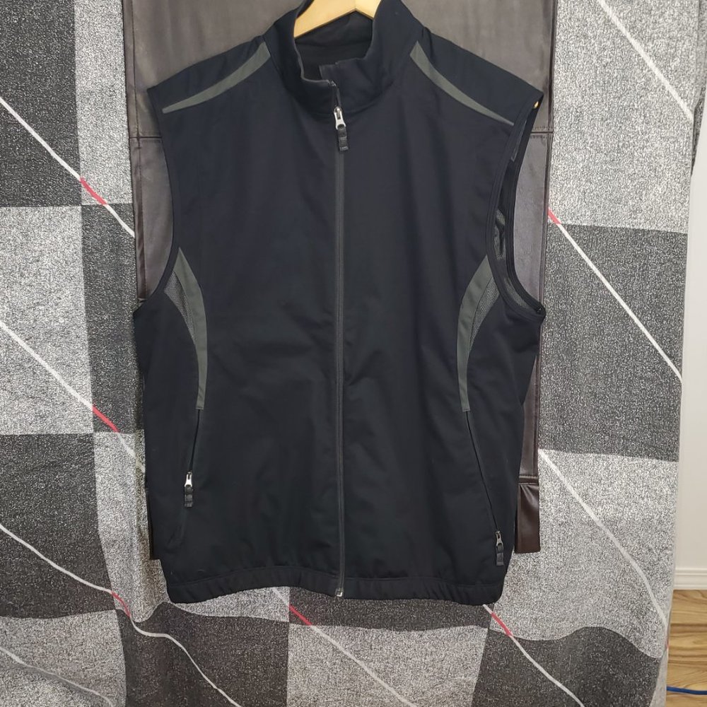 Black Greg Norman zip up Vest